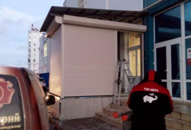 Монтаж роллет в Симферополе 2015 год